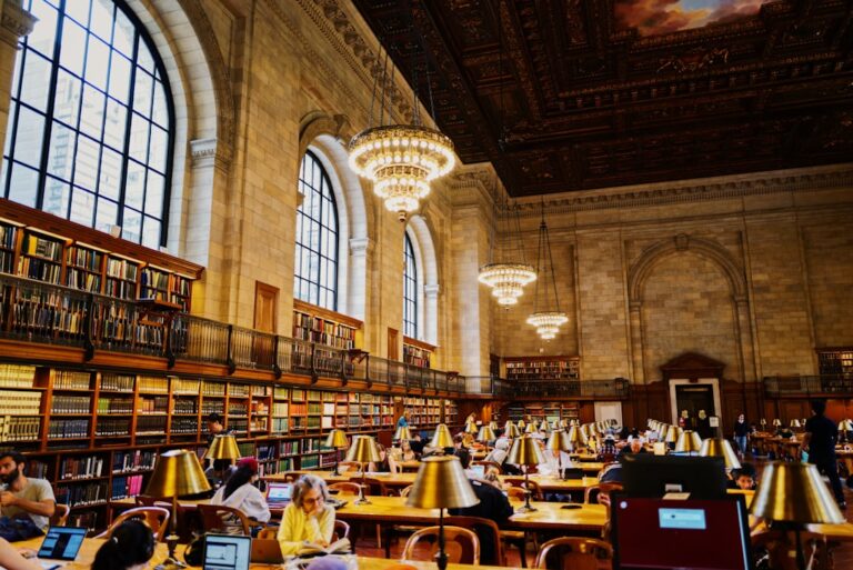 Biblioteki cyfrowe – jak z nich korzystać i co tam znaleźć?