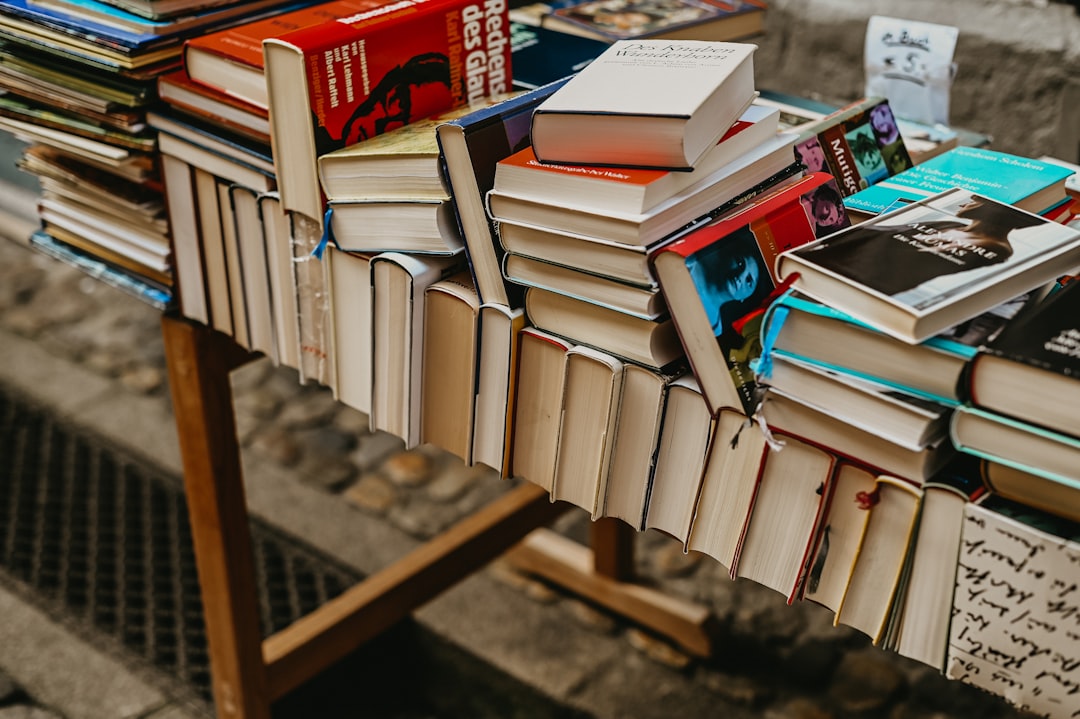Platformy do kupowania e-booków – gdzie szukać okazji?